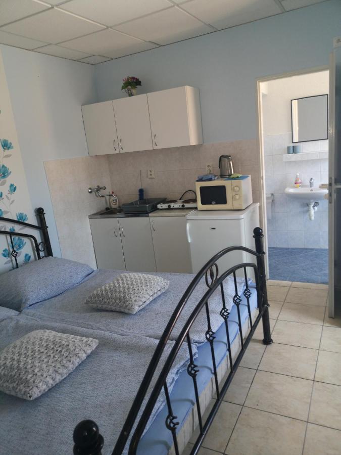Apartament Hodosi Apartman Veľký Meder Zewnętrze zdjęcie