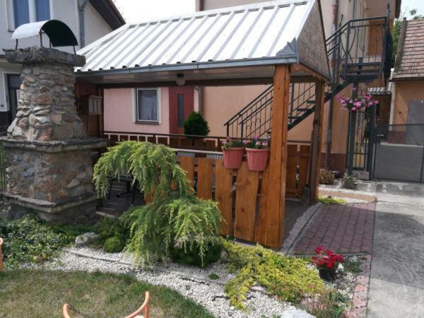 Apartament Hodosi Apartman Veľký Meder Zewnętrze zdjęcie